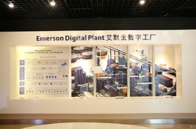 【金之快訊】堅(jiān)定不移推動(dòng)產(chǎn)業(yè)升級(jí),著力把企業(yè)做強(qiáng)做優(yōu)做大--自貿(mào)區(qū)金橋管理局局長、金橋管委會(huì)主任楊曄深入調(diào)研助力金橋加快經(jīng)濟(jì)轉(zhuǎn)型